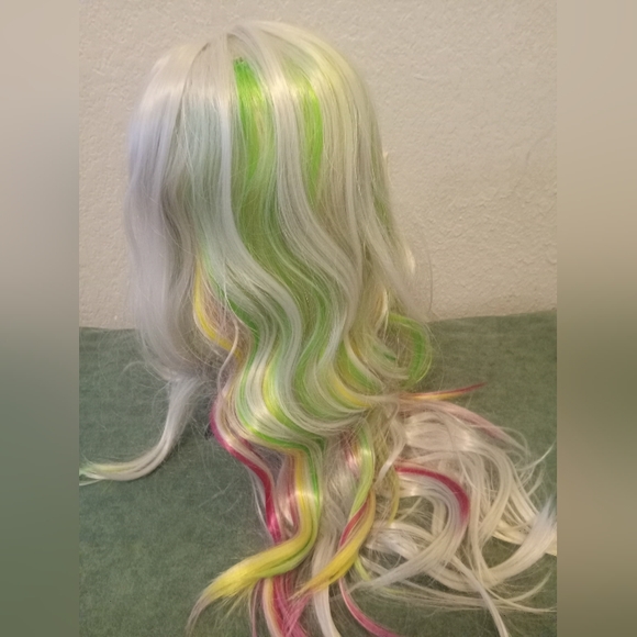 NWOT Shein Multi colored synthetic wig - Picture 2 of 5